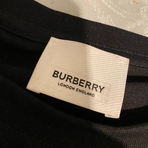 Burberry t shirt